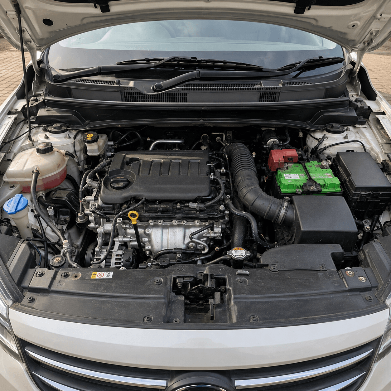 Sample inspection photo: Engine bay